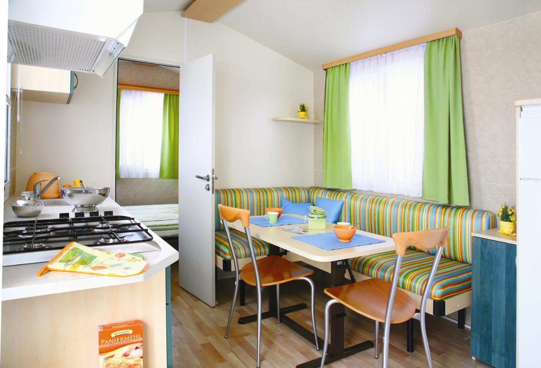 Holiday Resort Bela Krajina - Glamping And Mobile Homes Metlika Quarto foto